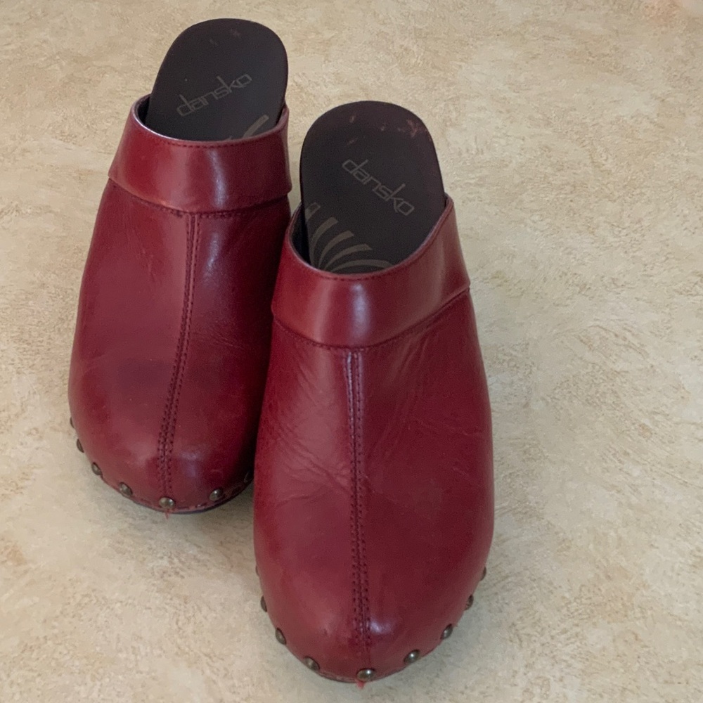 Dansko Burgundy Leather Slip-On Heeled Clogs- wooden sole !